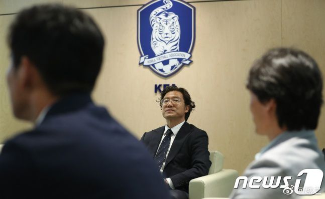 少妇啪啪打桩爽的受不了
